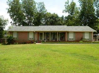 50 Pineview Dr, Forsyth, GA 31029