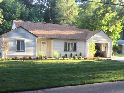 833 Wilson Ave, Norton Shores, MI, 49441