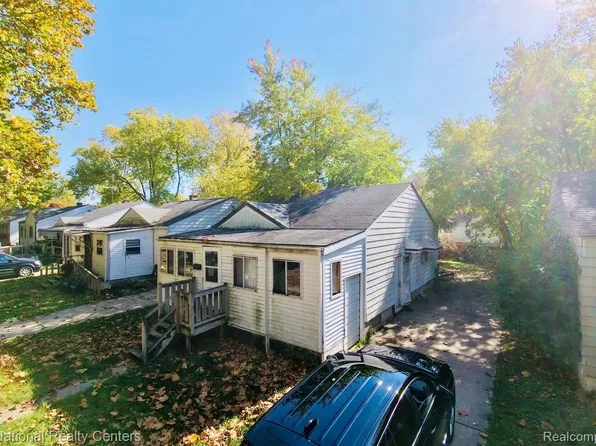 203 W Longfellow Ave, Pontiac, MI 48340
