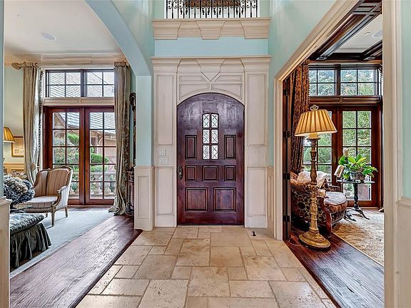 4th image of 1726 Wisteria Way