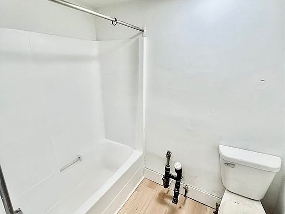 5th image of 539 Union St #4
