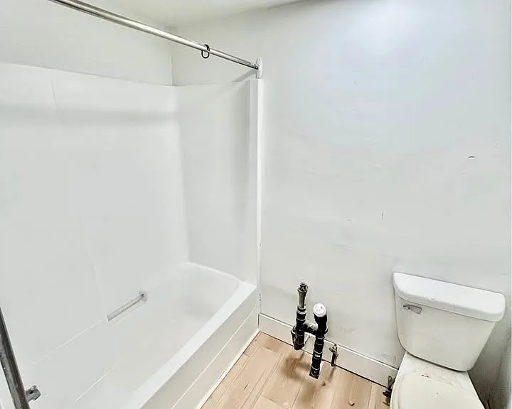 539 Union St #4 — Photo 5