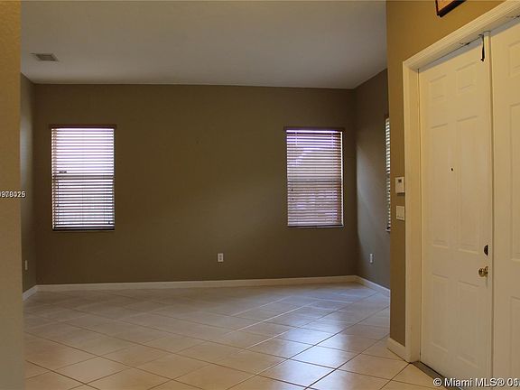 4th image of 8943 SW 212th Ln #0