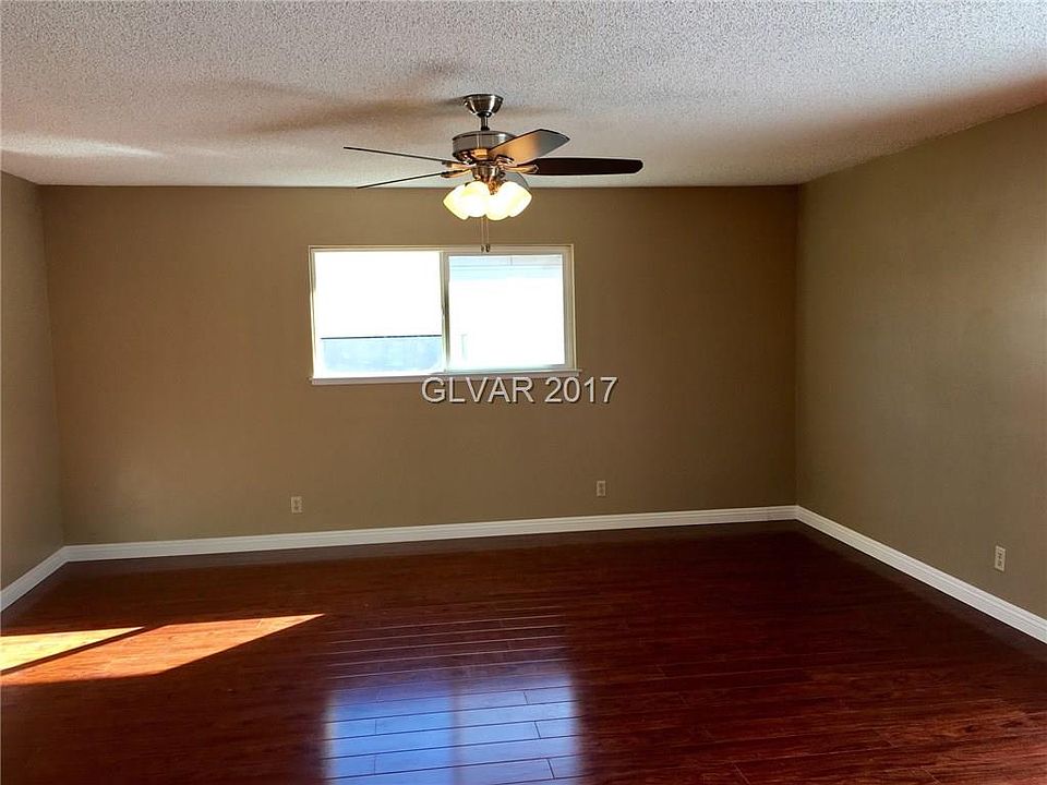 2nd image of 2183 Caravelle St