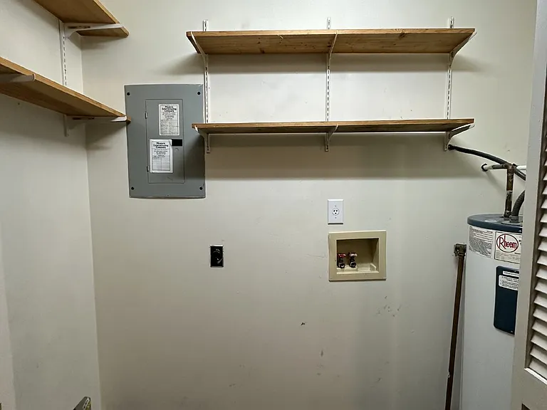104 Glenside Ct — Photo 11