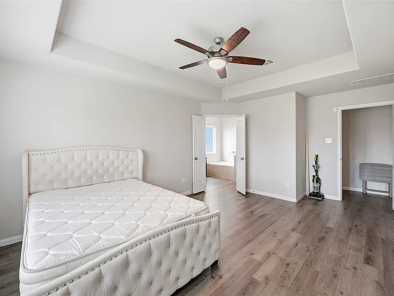 5503 James Michael Dr — Photo 8