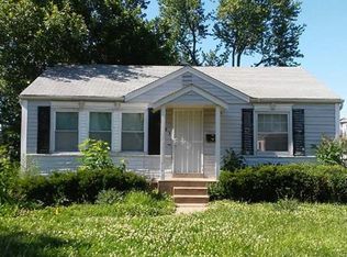 8123 Zoe Dr, Saint Louis, MO 63134