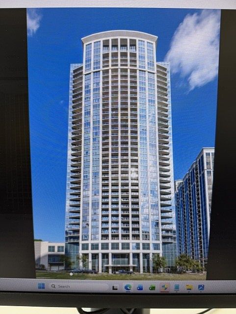 1st image of 1235 S Prairie Ave APT 2804