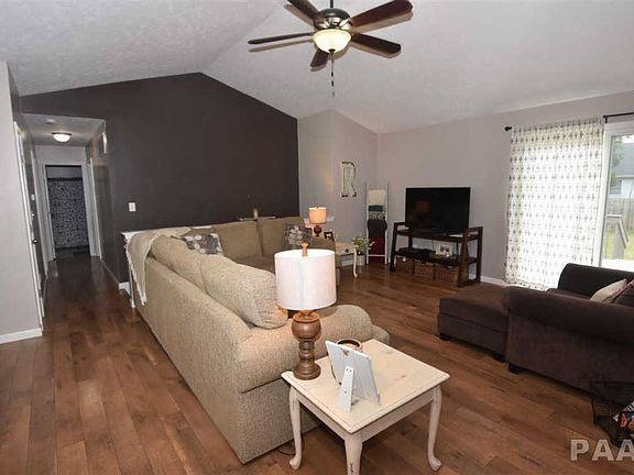 3rd image of 4200 W Carrousel Ln
