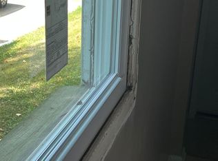 2320 E Manchester St, Springfield, MO 65804