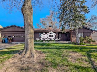 5716 W 68th St UNIT 1, Minneapolis, MN 55439