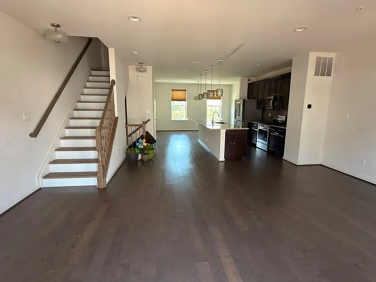 7804 Richard Halley Way — Photo 3