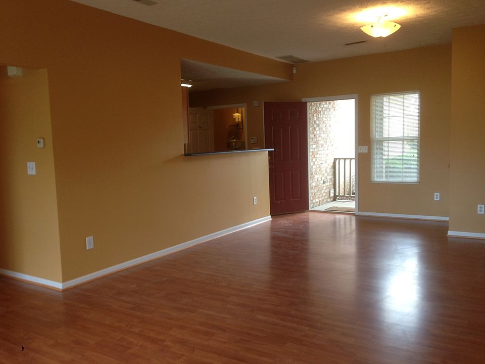 1st image of 4679 Courtyard Dr