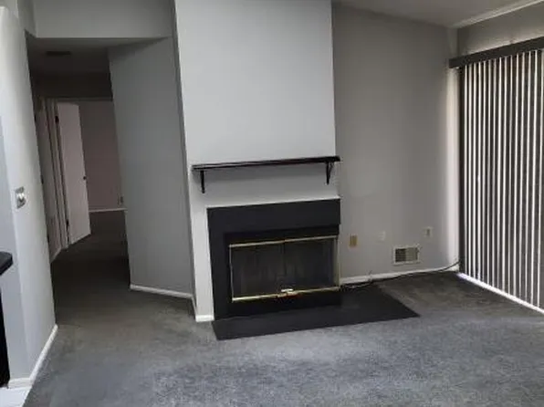 27 Townsend Ct, Franklin Park, NJ 08823