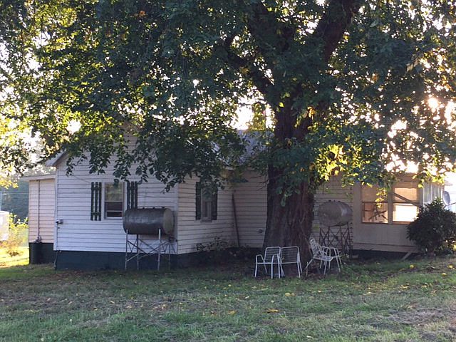 2nd image of 39 Candy Ln