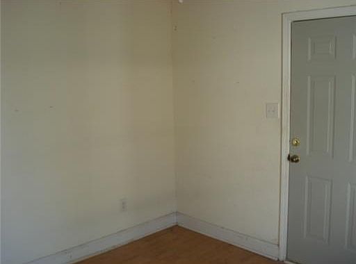 4th image of 3309-11 Delachaise St