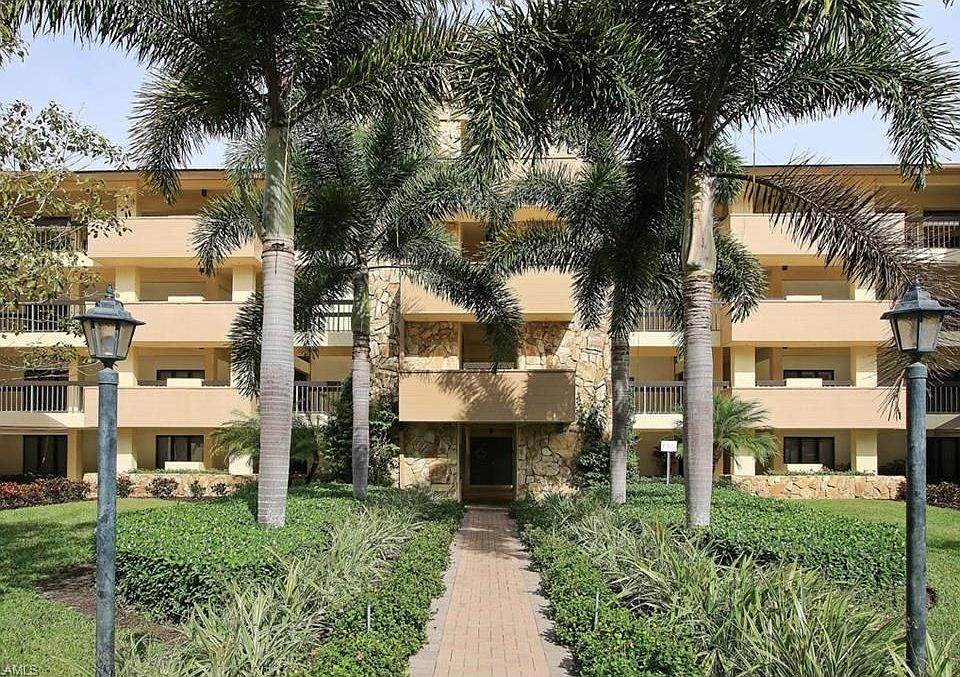 1st image of 200 Wyndemere Way APT 204