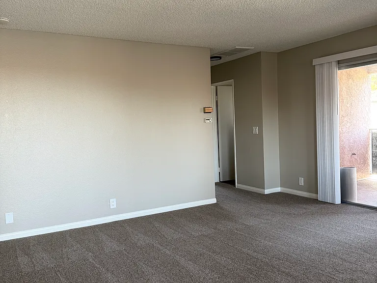 5848 Comstock Ave #4 — Photo 3