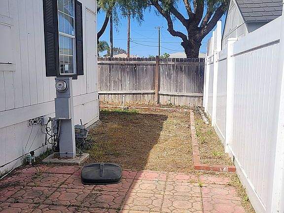 5th image of 15621 Beach Blvd