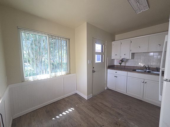5th image of 416 N Summerlin Ave