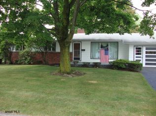311 N Mulberry St, Martinsburg, PA