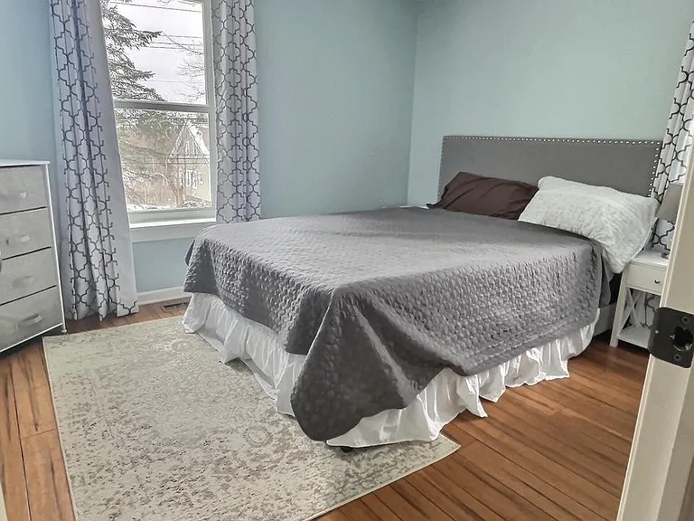 437 New Castle St — Photo 18