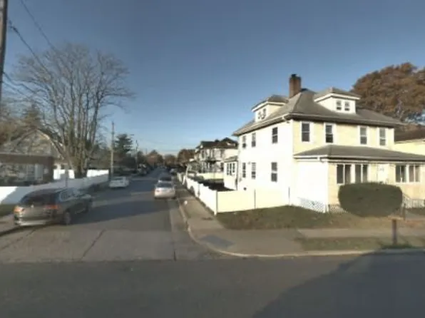 140 Baldwin Rd, Hempstead, NY 11550