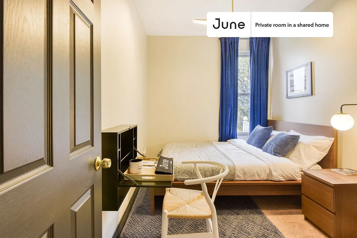 Full bedroom in 5 bed/2 bath home in Columbia Heights #175 2D — Photo 1
