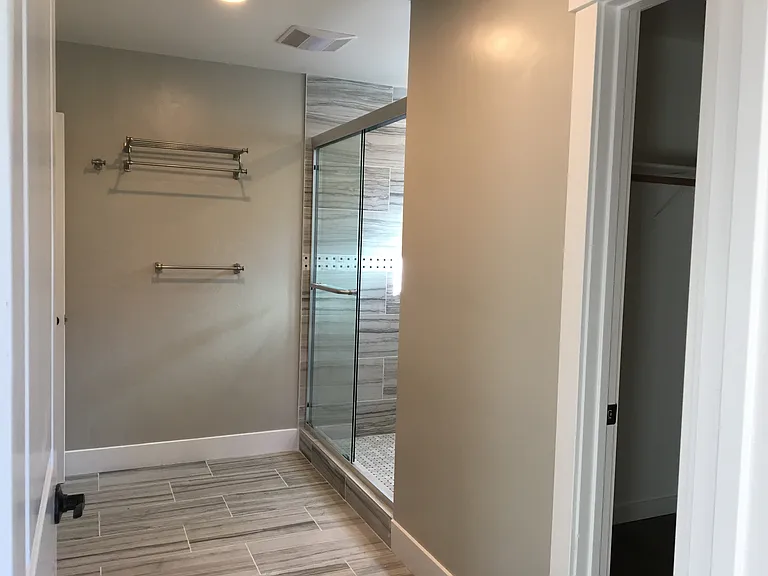 831 Page St — Photo 12