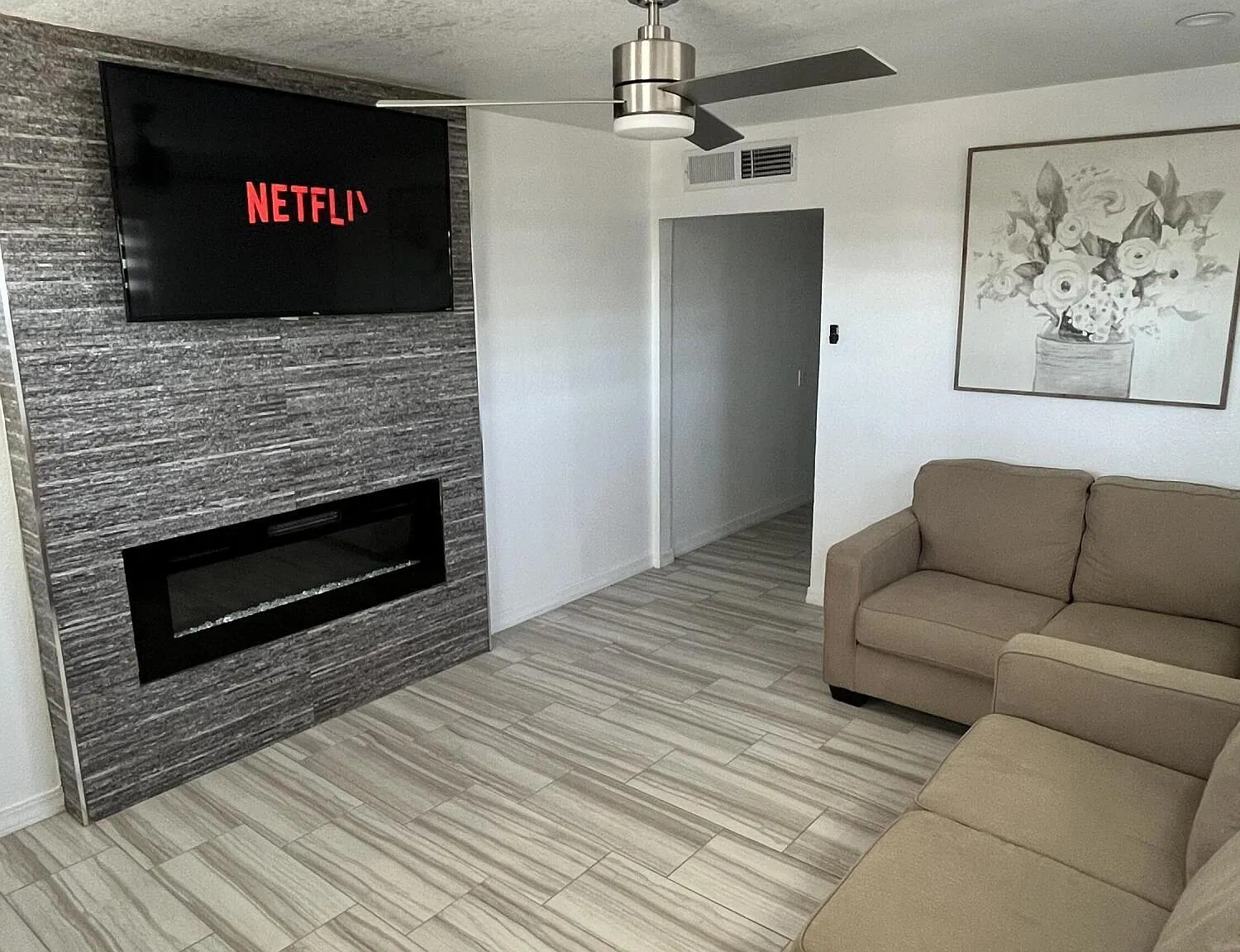 2 bed, 1.0 bath, 780 sqft, $1,359 — Photo 3