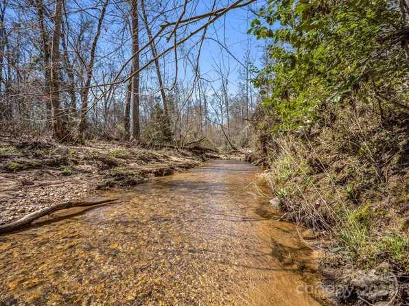 190 Beason Rd, Mooresboro, NC 28114