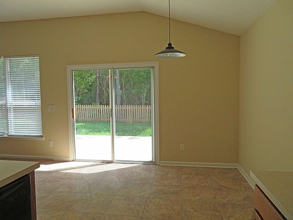 4th image of 1283 Highfield Ln