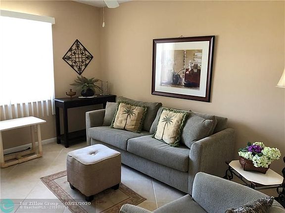 5th image of 900 NE 18th Ave APT 1101