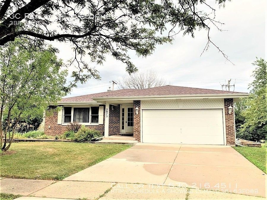 1st image of 2075 Newport Cir