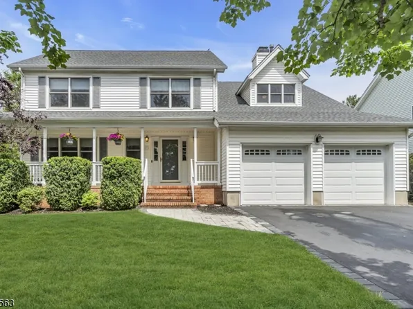 17 Runyon St, Hillsborough Twp., NJ 08844