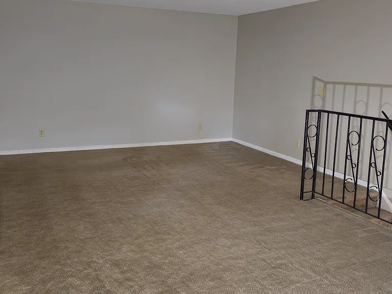 55 Thompson St #5F — Photo 16