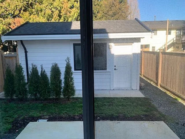 6023 Brodie Rd #B — Photo 9