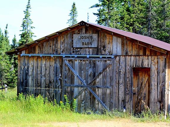 3rd image of 15838 Us Highway 41 W