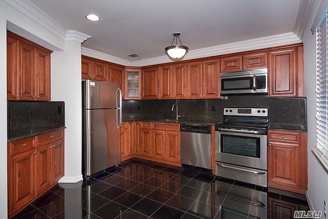 1st image of 51 Sylvan Ln #51
