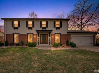 1209 Brushwood Cir, Ballwin, MO 63011