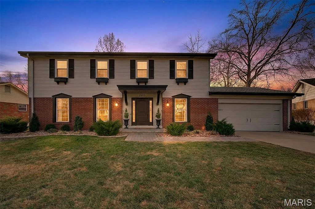 1209 Brushwood Cir photo 1