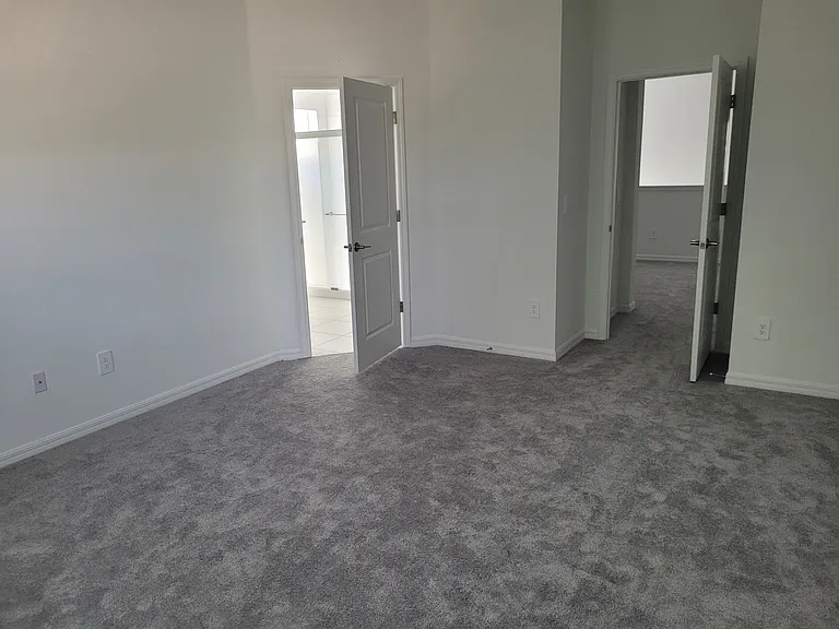 10814 Fort White Ct #10814 — Photo 18