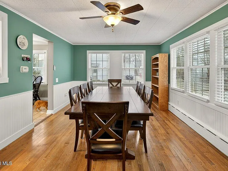17 Schuyler Ave — Photo 7