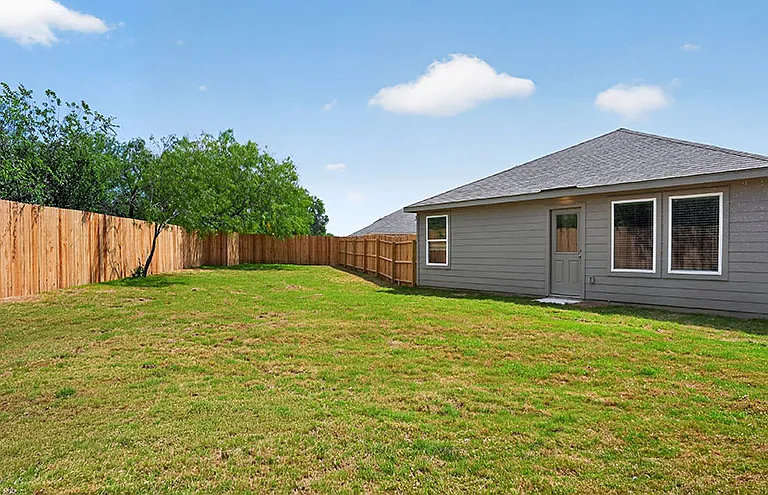 Axis at Veranda Rental Homes — Photo 2