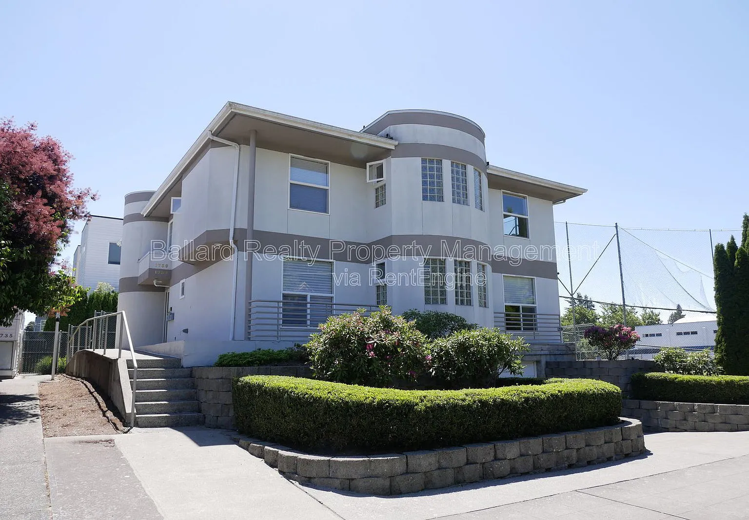 2 bed, 2.0 bath, 1800 sqft, $3,450 — Photo 2