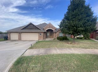 101 Summit Bnd, Norman, OK 73071
