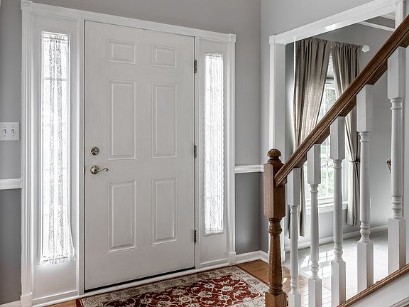 5th image of 1580 Claireridge Ct