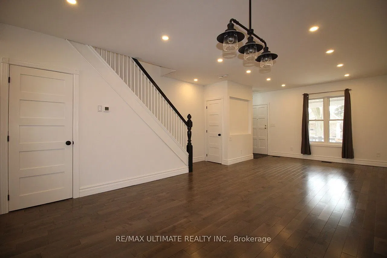 3 bed, $4,200 — Photo 1