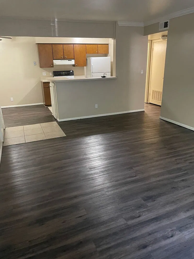 5923 E 33rd Ct. — Photo 1