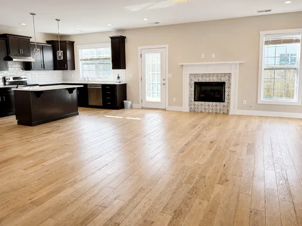 1061 Sawgrass Cv, Lexington, KY 40509